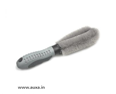 Tire hub wheel cleaning brush